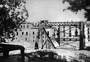 Faction: Destroyed bridge over the Ebro, Tortosa, 1938