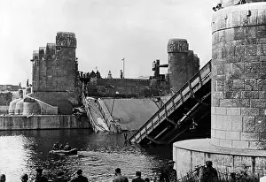 Benelux: Destroyed bridge in the Netherlands, 1940