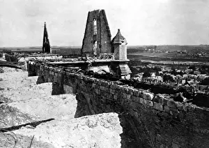 Quentin: Destroyed cathedral in St. Quentin, 1917