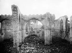 Ypres: Destroyed church in Ypres during the First World War