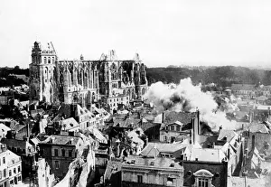Badly: The destroyed city of St. Quentin, 1917