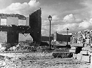 Crush: Destroyed district of Madrid, 1938