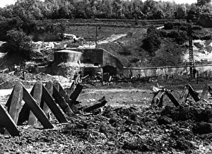 Grosse: Destroyed French fortification, May 1940