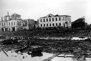 Theodor: Destroyed houses in Kholm, 1942