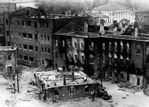 Encirclement: Destroyed houses in Smolensk, 1941