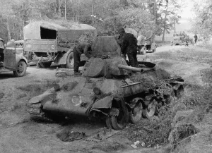 Slonim: Destroyed Russian tank, 1941