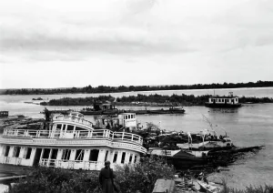 Dnieper: Destroyed ships on the Dnieper, 1941