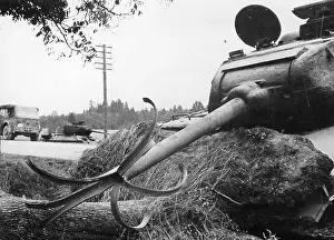 Panzerfaust: Destroyed Soviet tank on the Eastern front, 1944