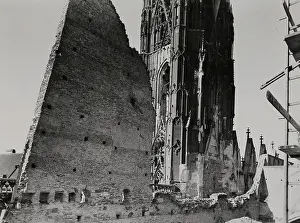 Dilapidation: Destroyed St. Stephen's Cathedral in Vienna