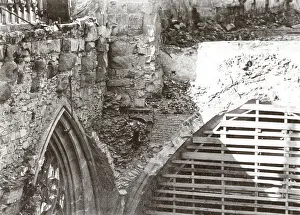 Dilapidation: Destroyed St. Stephen's Cathedral in Vienna