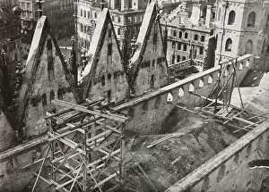 Truss: Destroyed St. Stephen's Cathedral in Vienna