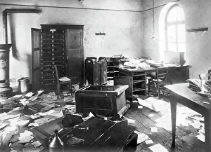 Vandalism: Destroyed support office for social retirees
