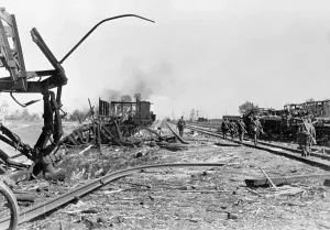 Withdrawing: Destroyed tracks on the Eastern front, 1943