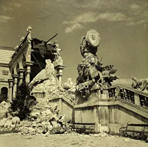 Koster: Destroyed Vienna 1944-1946 - Bomb damage to