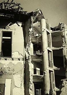 Leopoldstadt: Destroyed Vienna 1944-1946 - Bomb damage at