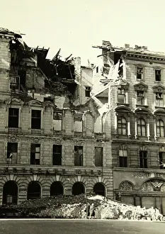 Destroyed Vienna 1944-1946 - Bomb damage in