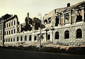Alsergrund: Destroyed Vienna 1944-1946 - Bomb damage at