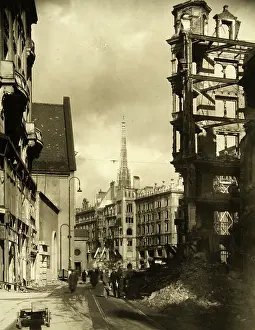 Dilapidation: Destroyed Vienna 1944-1946 - Bomb damage in