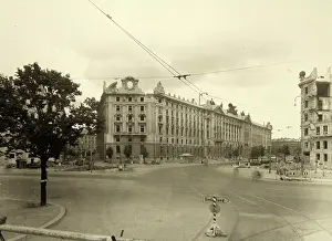 Dilapidation: Destroyed Vienna 1944-1946 - Destroyed former
