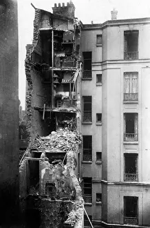 Zeppelins: Destruction from a zeppelin air raid, 1916