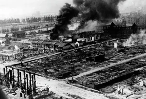 Swamps: Destructions in Vitebsk after the capture of the city, 1941