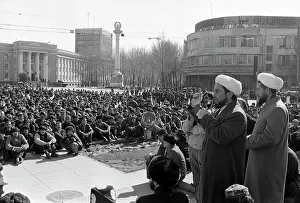 Dushanbe: Developments in Dushanbe, 1990