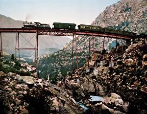 Georgetown: Devil Gate Bridge