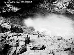 Mullion: Devil's Bellows