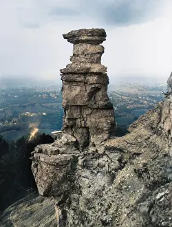 Oncolourisedpic: THE DEVIL'S CHIMNEY