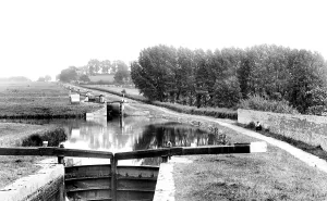 Devizes: Devizes, the Caen Hill Flight 1898