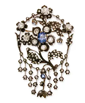Corundum: Diamond flower brooch