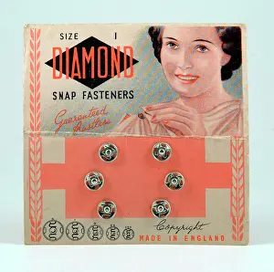 Fastening: Diamond snap fasteners