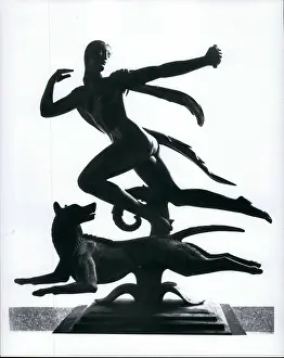 Huntress: Diana, bronze sculpture by Paul Manship