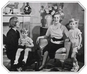 Mitfords: Diana & Unity Mitford - Jonathan and Desmond Guinness