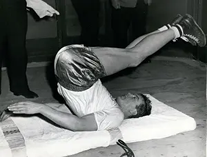 Bouts: Dick Richardson, boxer, exercising, London