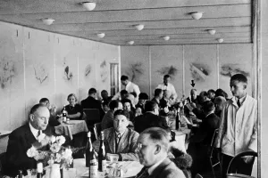 Csualpha: Dining 2, 000 feet in the air on the Hindenburg ?