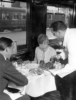 Steward: Dining car of the German Reich railway, 1935