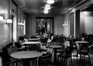 Kraft: Dining room of the Wilhelm Gustloff, 1938