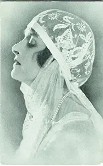 Netting: Diplomacy staring Gladys Cooper