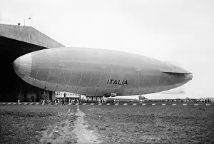 The dirigible Italia outside the