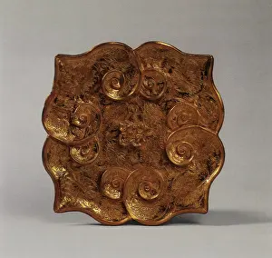 Volute: Dish in Gold with Raised Volutes