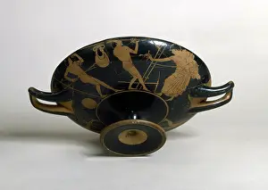 Throwers: Dish with red figures : throwers of javelins
