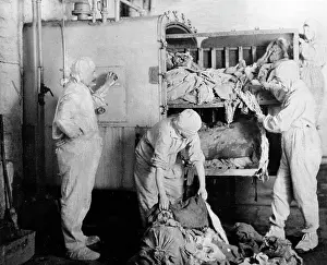 Disinfect: Disinfecting soft goods during the war, 1918