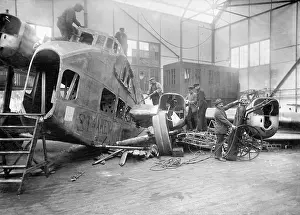 Dismantling: Dismantling of a German airplane, 1922