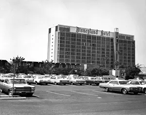 Bill Angove: DISNEYLAND HOTEL