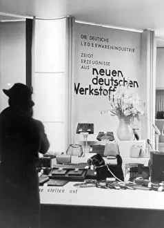 Substitute: The display window of a leather shop in Leipzig, 1938