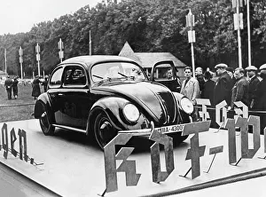 Treptow: Displayed KdF-Wagen, 1938