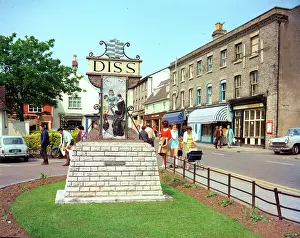 Diss: Diss - Town sign
