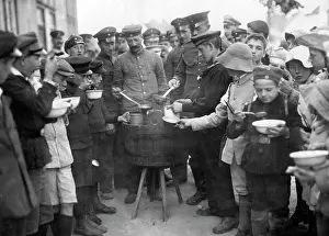 Agers: Distribution of soup, 1916