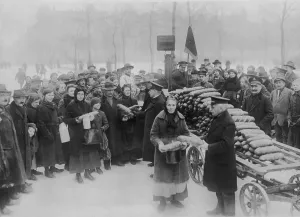 Needy: Distribution of soup and bread, 1926